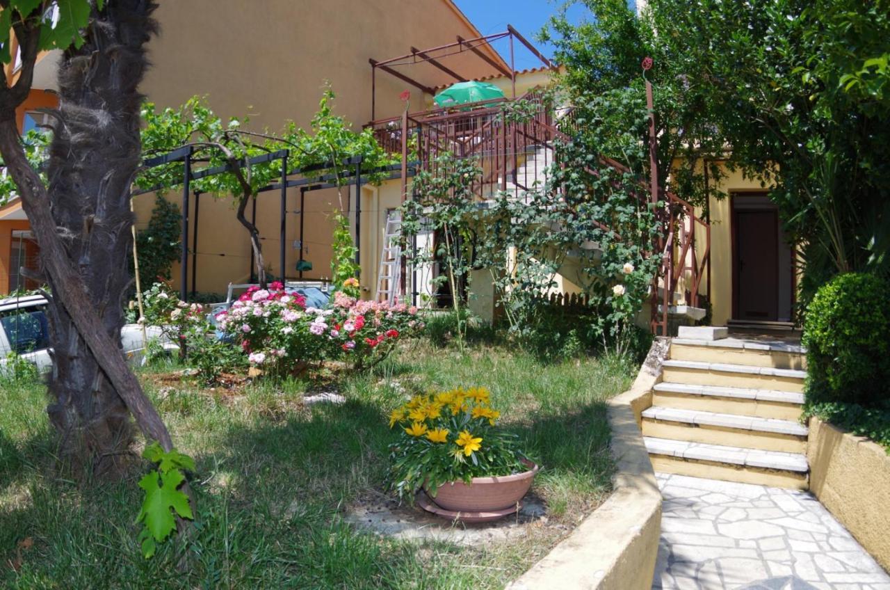 Holiday Apartments Ruzica, Pjescana Uvala Exterior photo