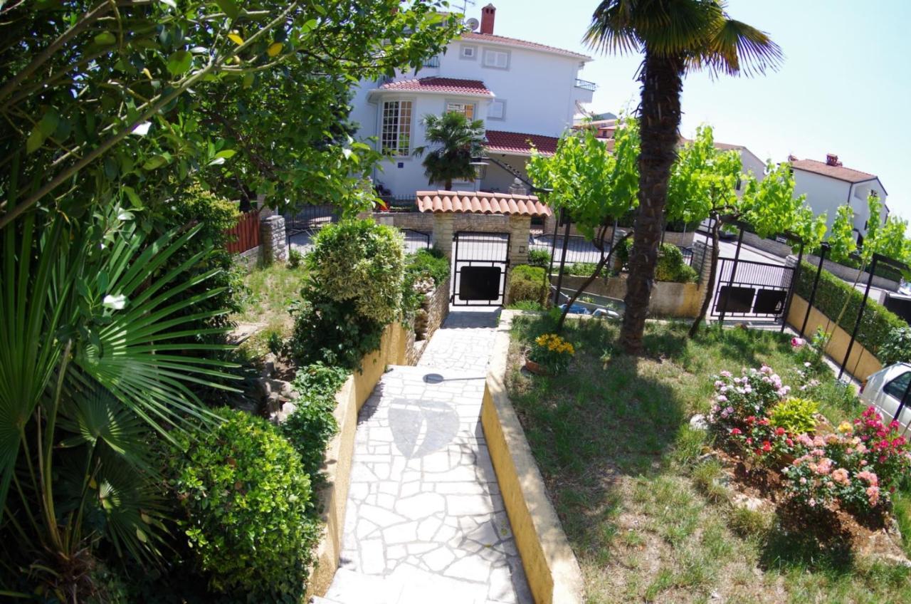 Holiday Apartments Ruzica, Pjescana Uvala Exterior photo