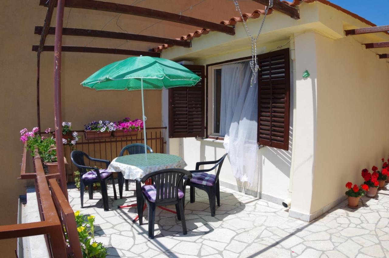 Holiday Apartments Ruzica, Pjescana Uvala Exterior photo