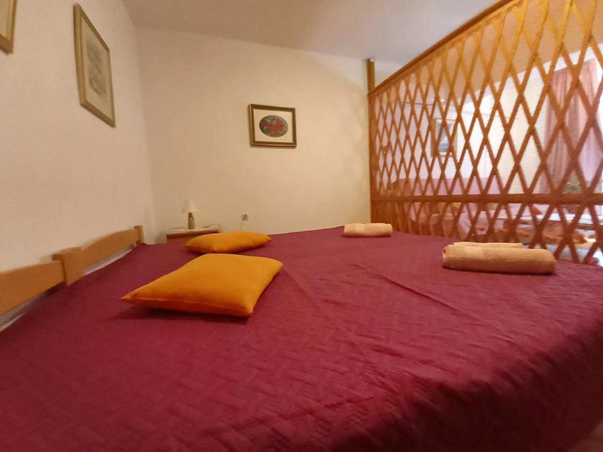 Holiday Apartments Ruzica, Pjescana Uvala Exterior photo